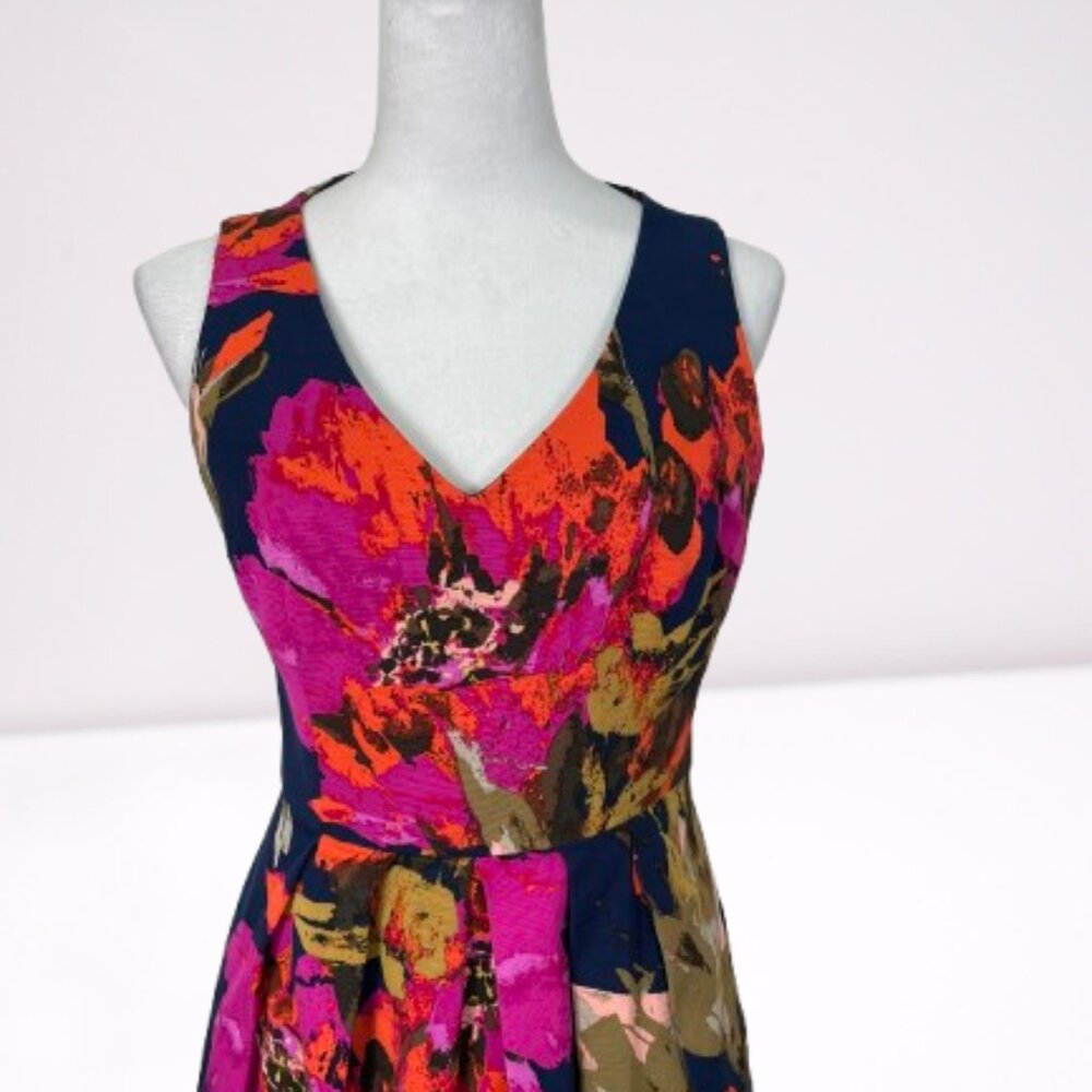 Trina Turk Hillary Fit & Flare Floral Dress Size 6 Navy & Pink - Picture 5 of 12